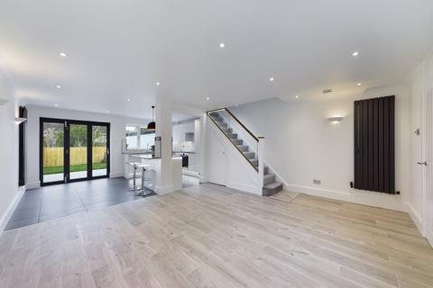 18 Arkley Road, Hemel Hempstead, HP2 7JT