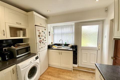 306 Hall Road, Sheffield, S9 4AG