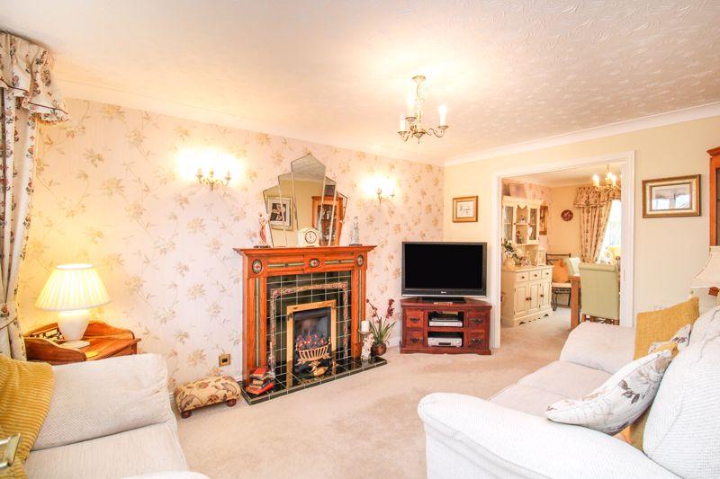 Milltown Way, Leek, ST13 4 bed detached house £315,000