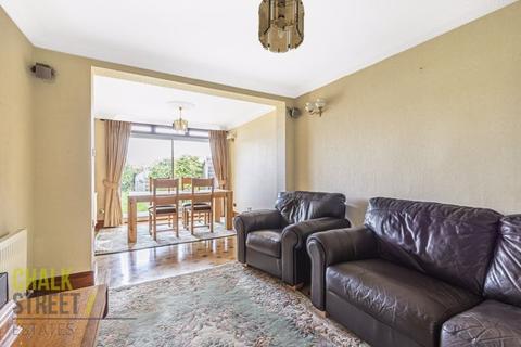 177 Warren Drive, Hornchurch, RM12 4QU