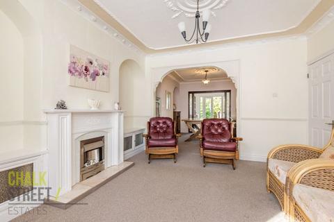 68 Globe Road, Hornchurch, RM11 1BN