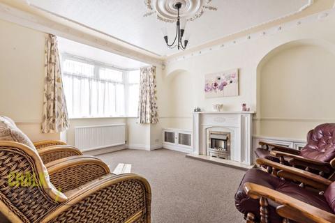 68 Globe Road, Hornchurch, RM11 1BN
