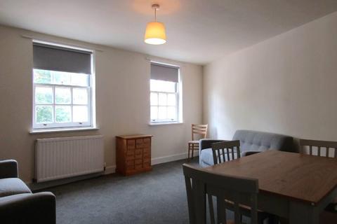 3 bedroom apartment to rent, Windmill Close, Edinburgh, EH8 9AT