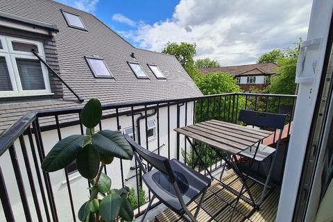 Studio to rent, Beechcroft Avenue, Golders Green, NW11