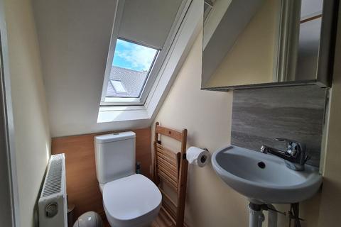 Studio to rent, Beechcroft Avenue, Golders Green, NW11