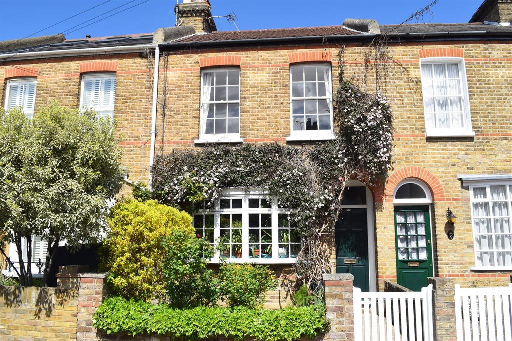 St Margarets Grove, St Margarets Village 3 bed terraced house £899,950