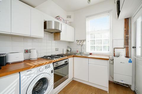 27 Ludlow Road, London, W5 1NX