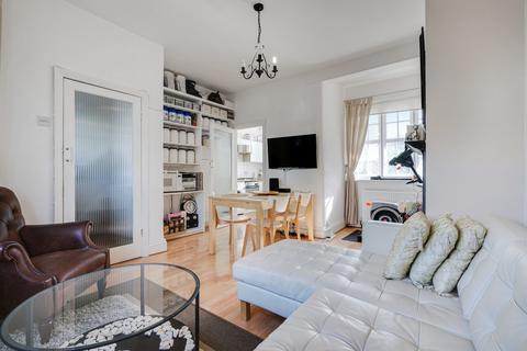 27 Ludlow Road, London, W5 1NX