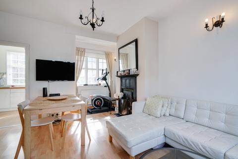 27 Ludlow Road, London, W5 1NX