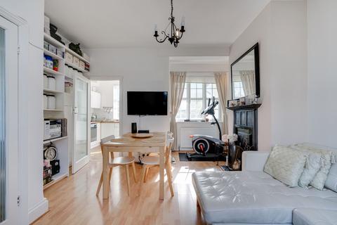 27 Ludlow Road, London, W5 1NX