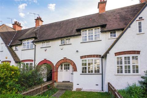 27 Ludlow Road, London, W5 1NX