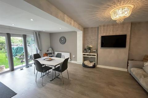 1 Tufton Road, London, E4 8JU