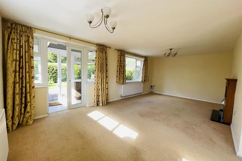 Jonric Newark Road, Southwell, NG25 0ES