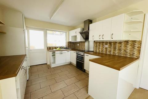Jonric Newark Road, Southwell, NG25 0ES