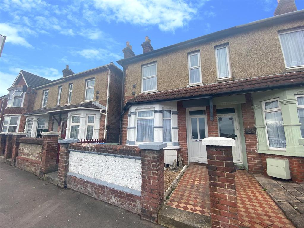 Gosport Road, Fareham 3 bed semidetached house £240,000