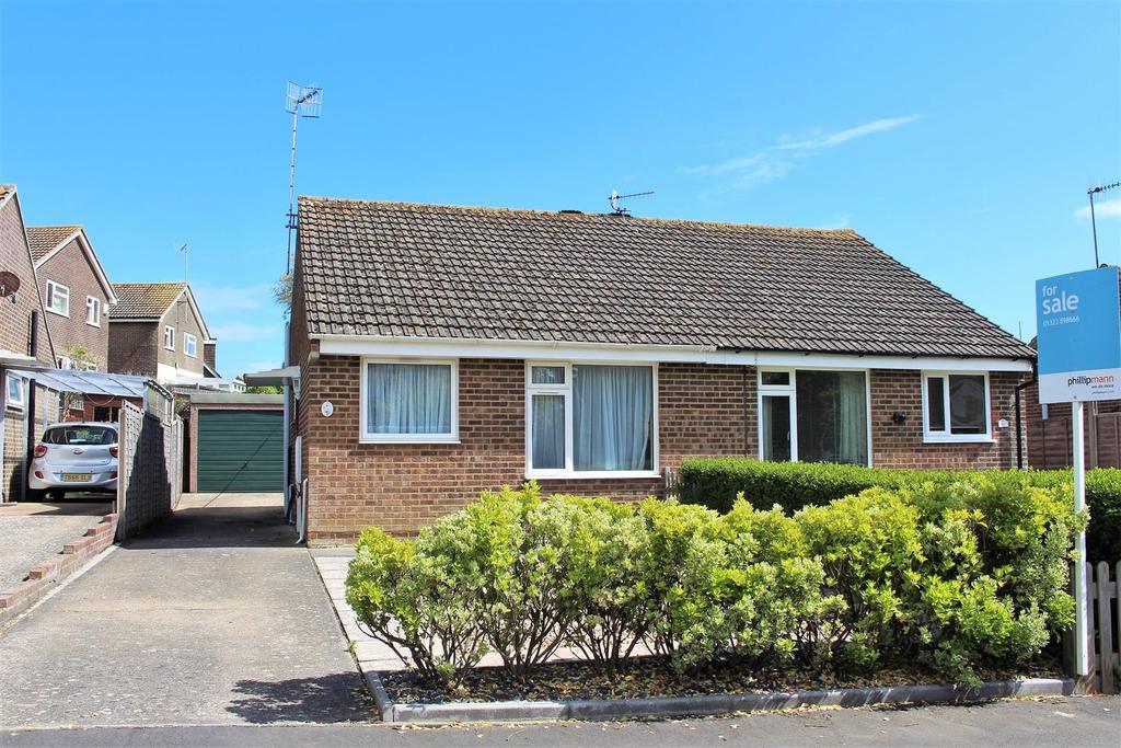 Sovereign Close, Seaford 2 bed semidetached bungalow for sale £269,950