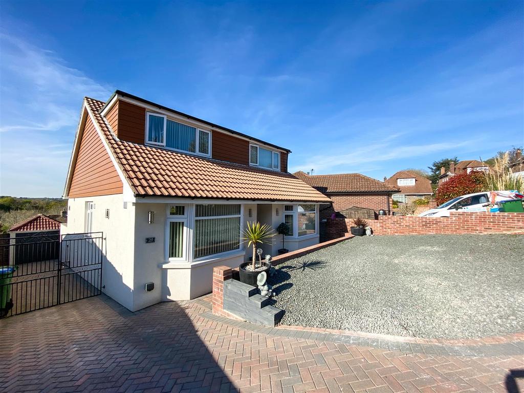 Riverside Avenue, Wallington 4 bed house £575,000