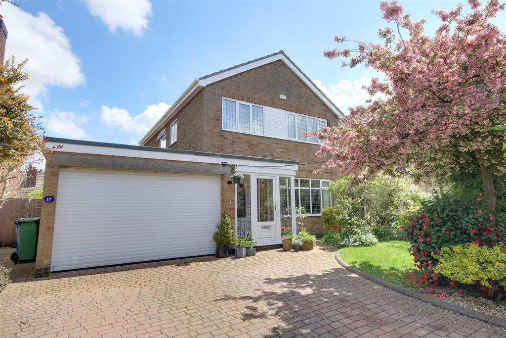 Mill Rise, Swanland 4 bed detached house £325,000