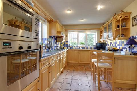 17 Mill Rise, Swanland, North Ferriby, HU14 3PN