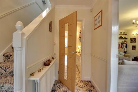 17 Mill Rise, Swanland, North Ferriby, HU14 3PN