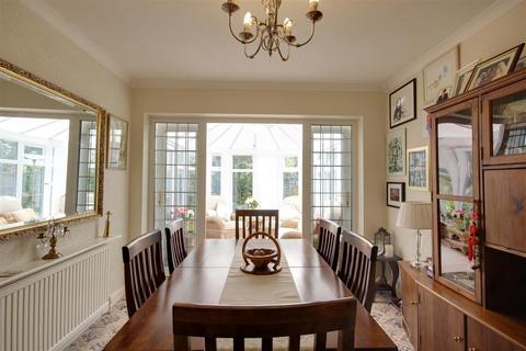17 Mill Rise, Swanland, North Ferriby, HU14 3PN