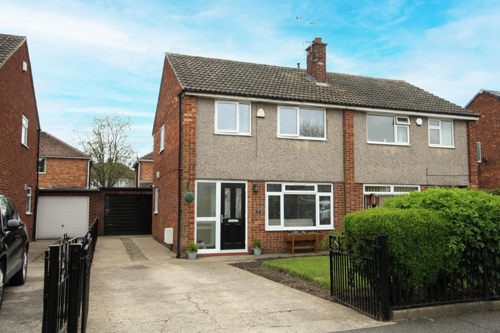 Albatross Way, Darlington 3 bed semidetached house £140,000
