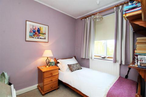 42 Shirley Avenue, Bexley, DA5 3AZ