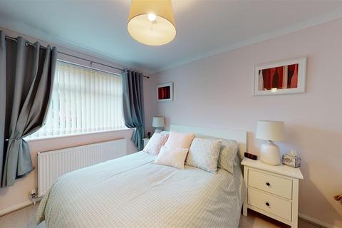 20 Grasmere Gardens, Folkestone, CT19 5JL