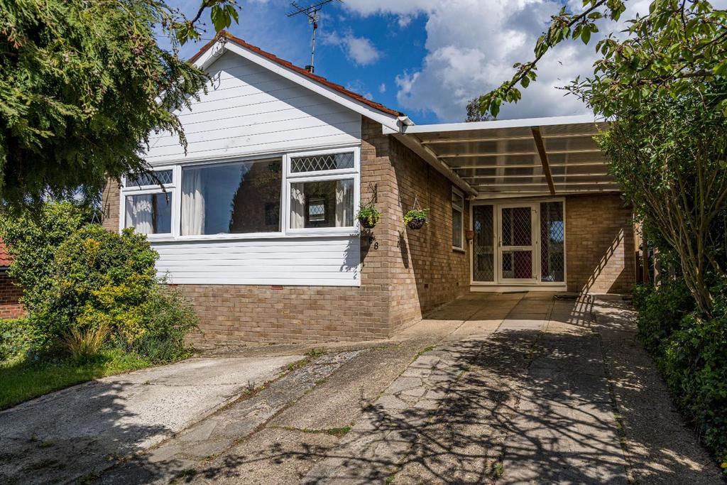 Woodrow Chase, Herne Bay 3 bed detached bungalow £350,000
