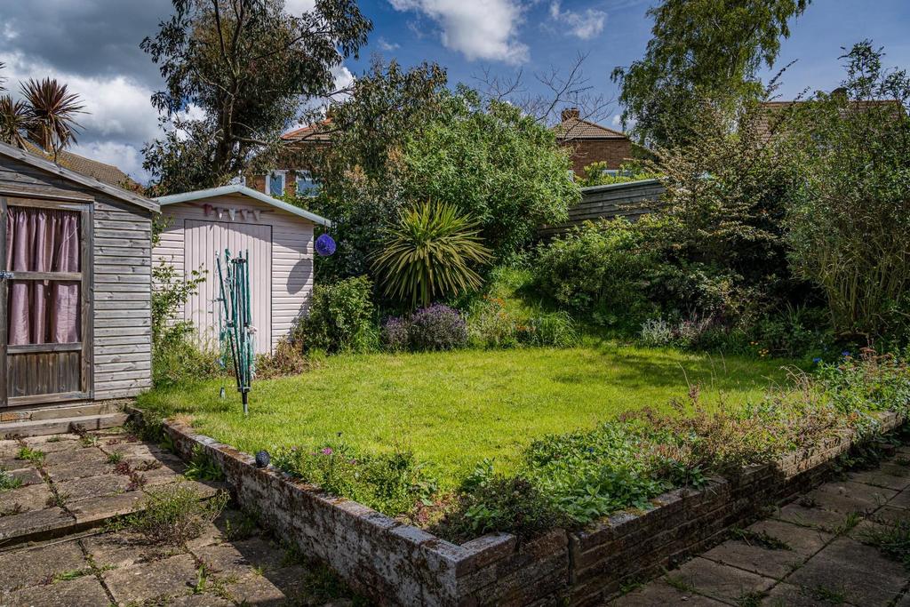 Woodrow Chase, Herne Bay 3 bed detached bungalow £350,000