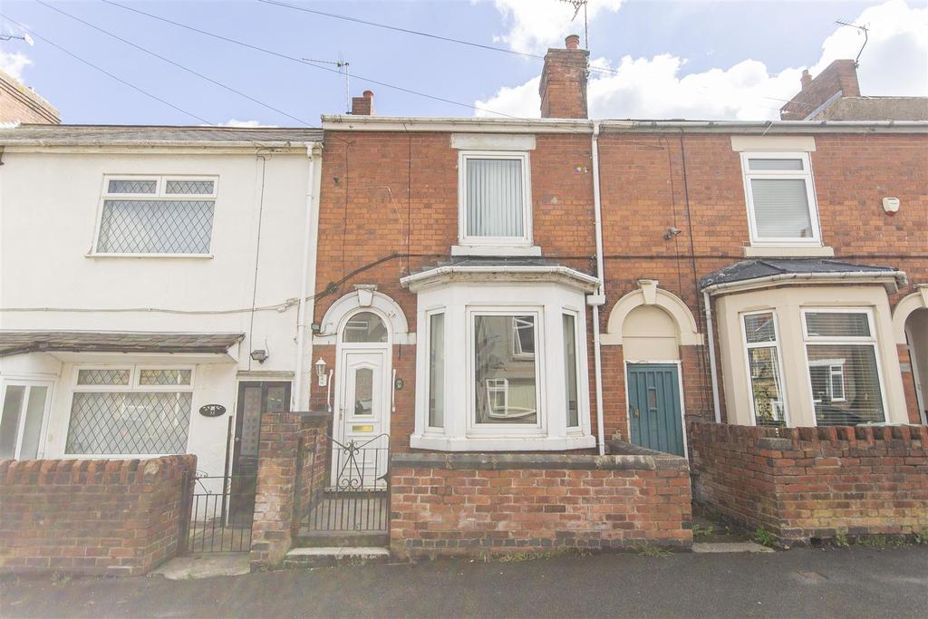 Hunloke Road, Holmewood, Chesterfield 3 bed terraced house for sale £