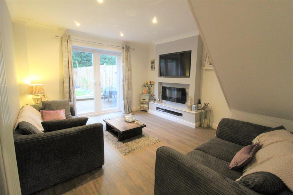 The Larches, Abbeymead, Gloucester 2 bed terraced house £195,000