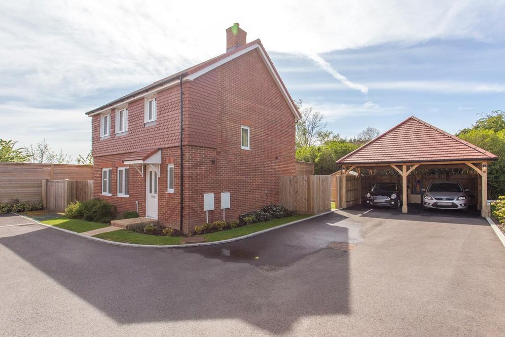 Limes Place, Upper Harbledown... 3 bed detached house £375,000