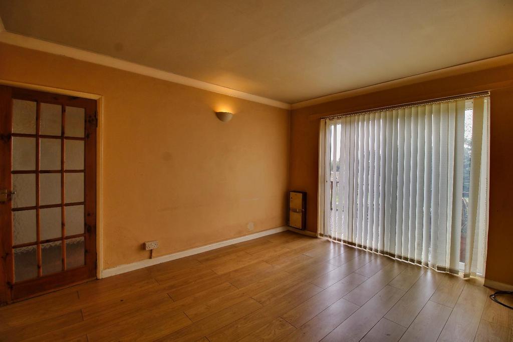 Dining/sitting room