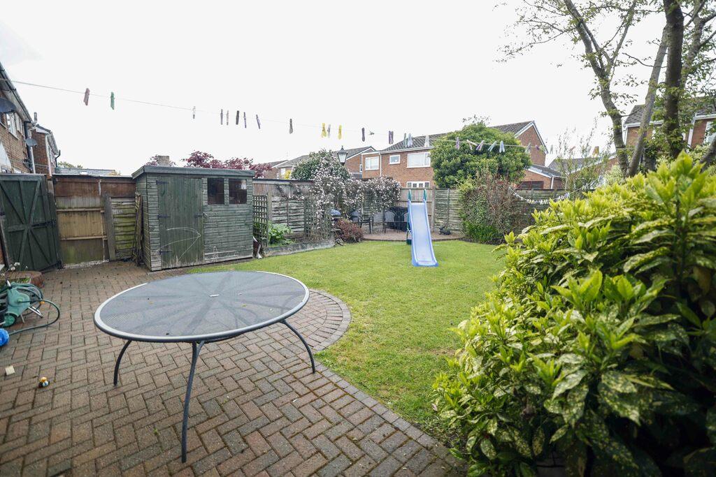 21 Oakham Drive-12