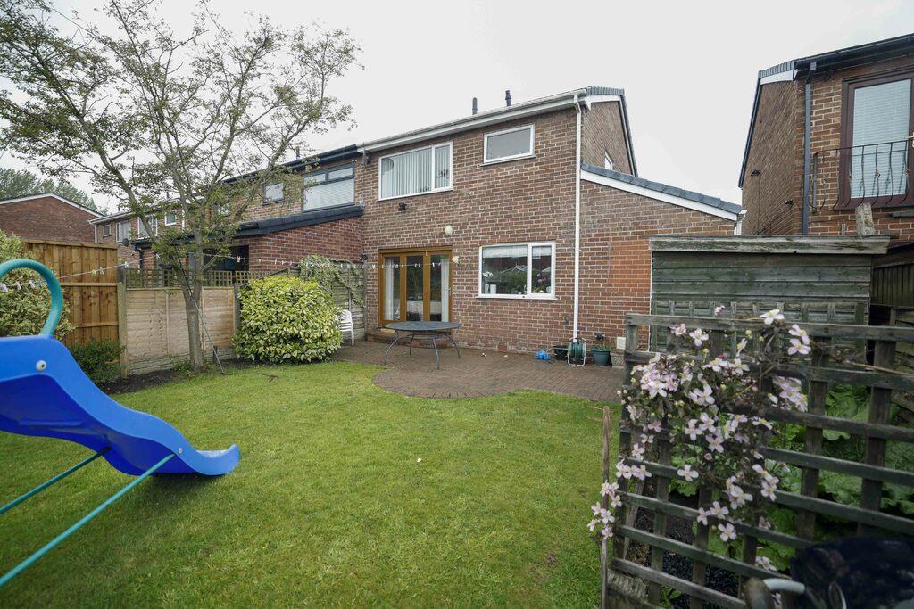 21 Oakham Drive-13