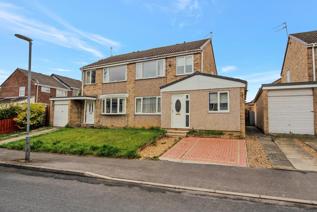 Elwick Avenue, Newton Aycliffe, DL5 7HZ 4 bed semidetached house £