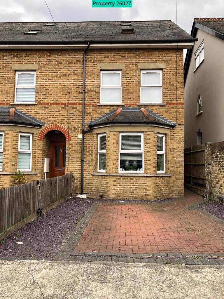 Pope Road, Bromley, BR2 9QB 4 bed semidetached house £2,250 pcm (£