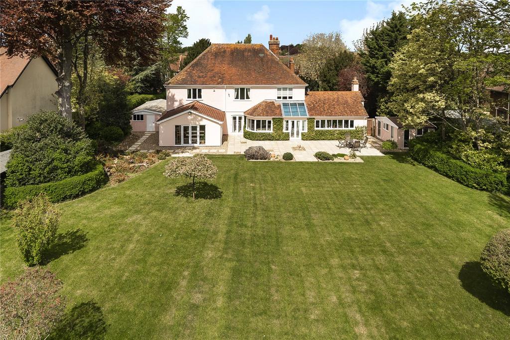 Crockfords Road, Newmarket, Suffolk, CB8 5 bed detached house for sale