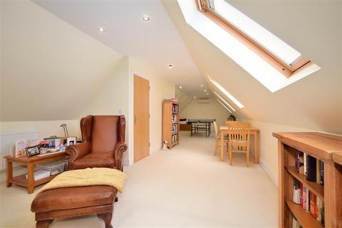 5 Cellini Walk, Kings Hill, West Malling, ME19 4BA