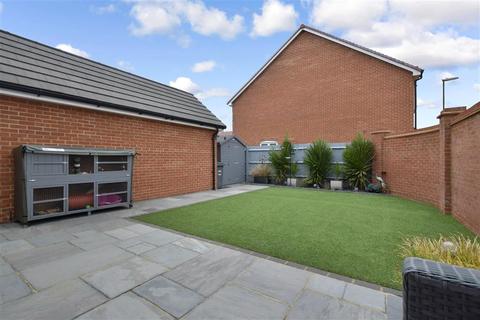 16 Constable Gardens, Littlehampton, BN17 7FX