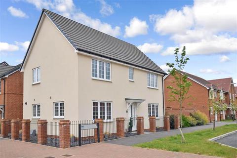 16 Constable Gardens, Littlehampton, BN17 7FX