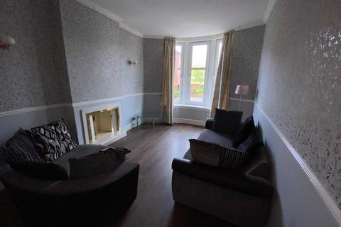 2 bedroom flat to rent, 300 Springburn Road G21