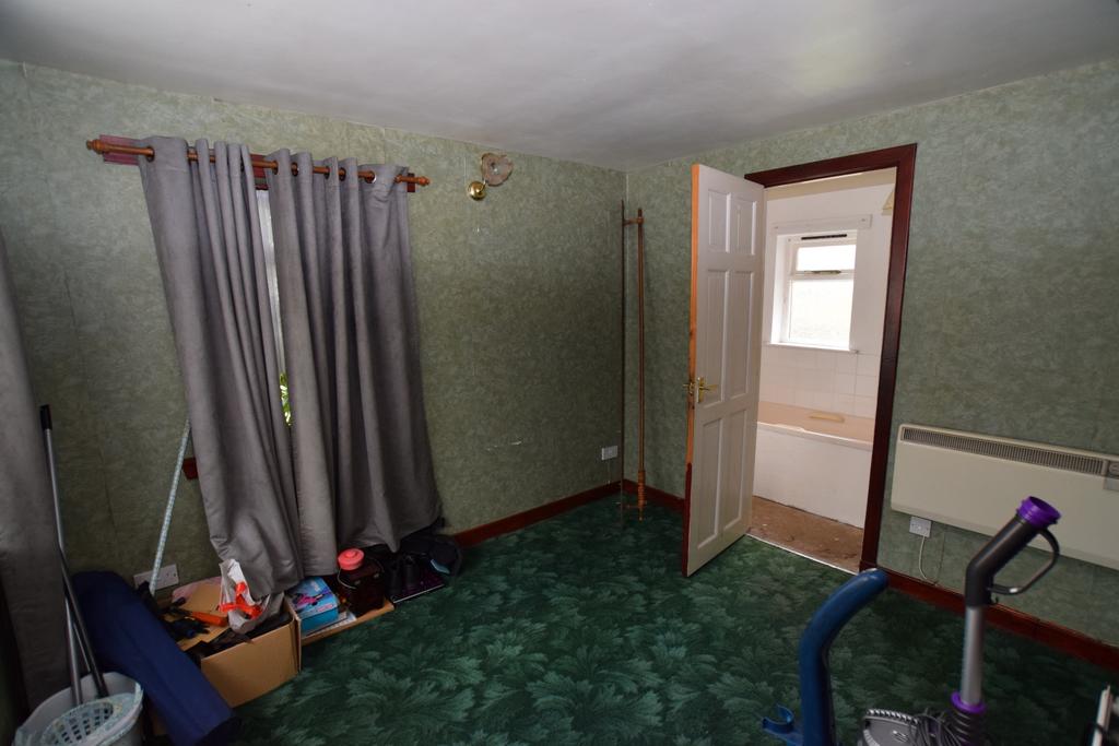 39 Ashfield Drive, Dumfries DG2 9 BP - Grieve Grier