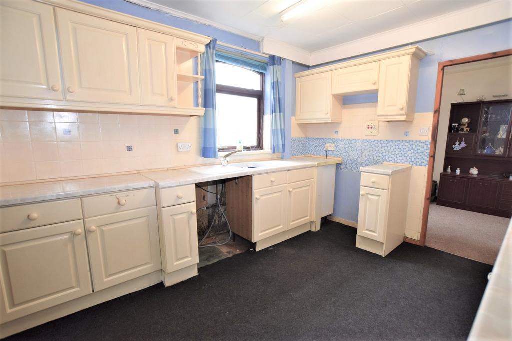 39 Ashfield Drive, Dumfries DG2 9 BP - Grieve Grier