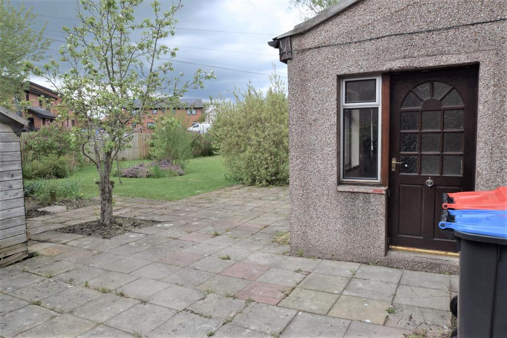 39 Ashfield Drive, Dumfries DG2 9 BP - Grieve Grier