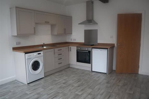 2 bedroom apartment to rent, Bradford Road, Batley, WF17
