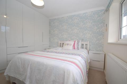 19 Hazell Way, Stoke Poges, Slough, SL2 4DD