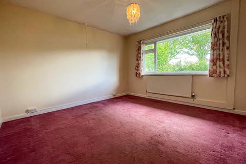 15 Aylesbrook Road, Holmer, Hereford, HR4 9QS