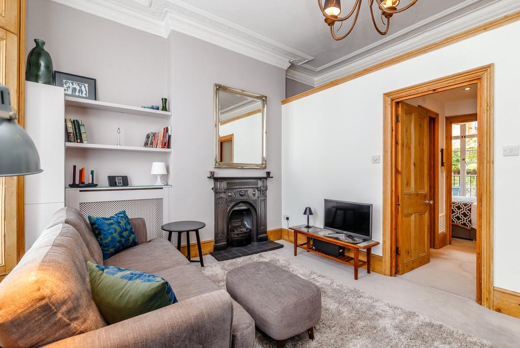 Apartment in London - More